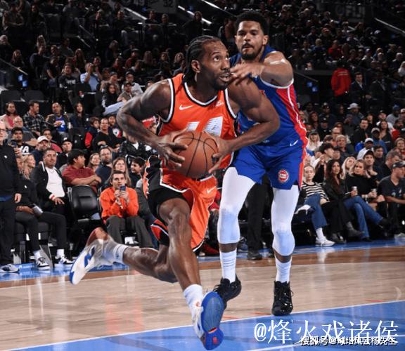 莱昂纳德狂砍55分平队史纪录 快船击败活塞豪取四连胜 莱昂纳德狂砍55分平队史纪录 快船击败活塞豪取四连胜