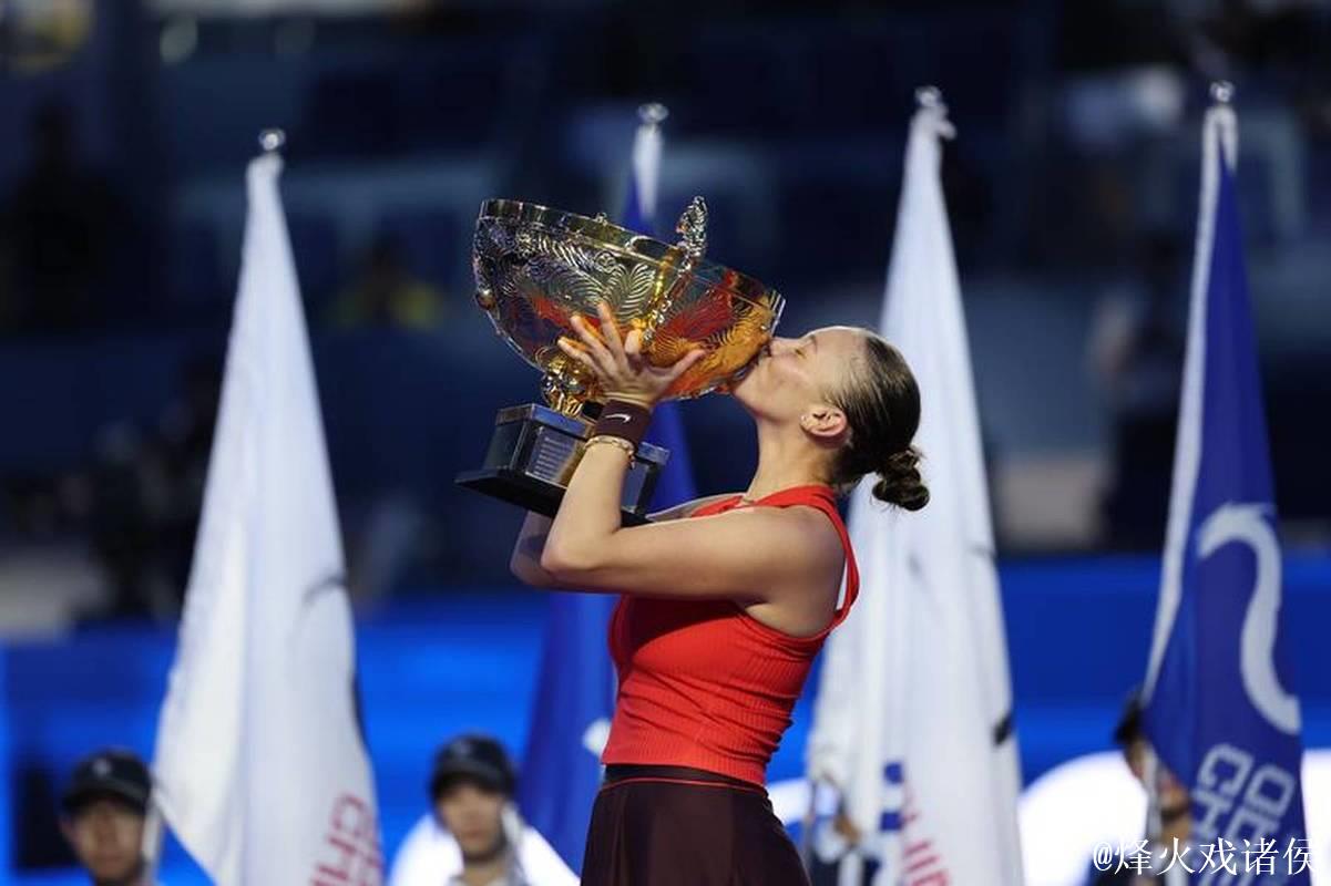 阿尼西莫娃力克诺斯科娃 首夺中网女单桂冠 阿尼西莫娃力克诺斯科娃 首夺中网女单桂冠